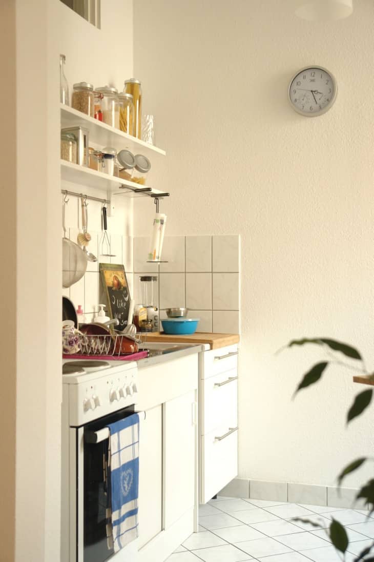 House Tour A Sunny Studio Apartment in Berlin Apartment Therapy